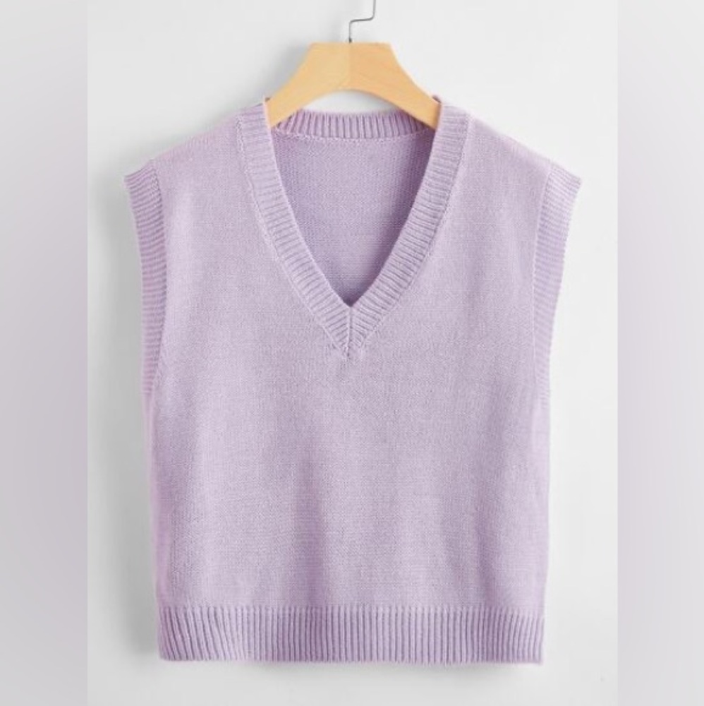 LAVENDER SWEATER VEST